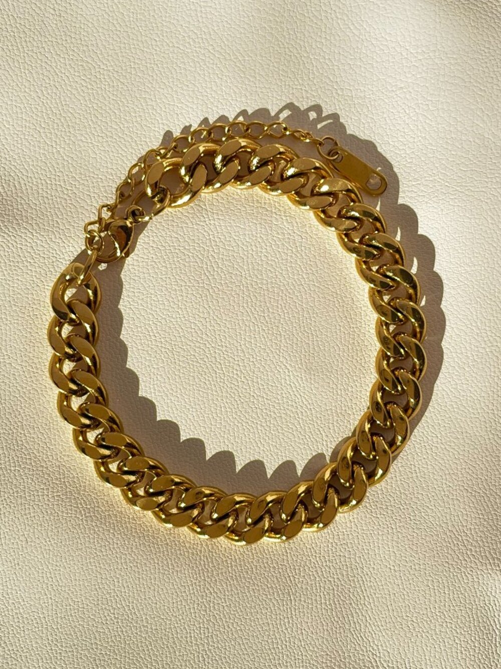 Aouri Cuban Chain Bracelet 8mm | 18K Gold Plated | New